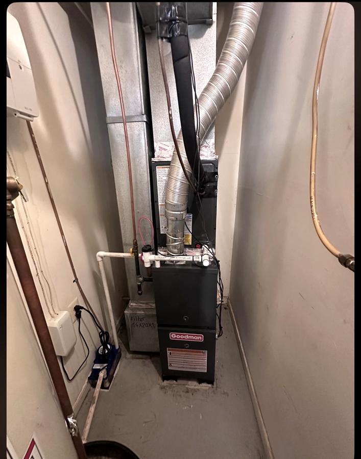 New Goodman furnace installed with clean venting and condensate line